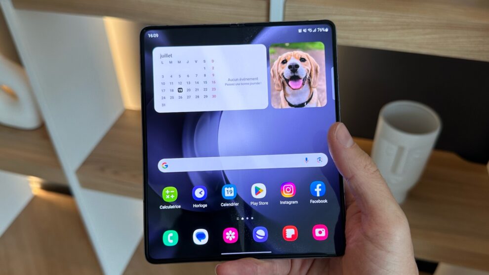 Samsung Galaxy Z Fold 5